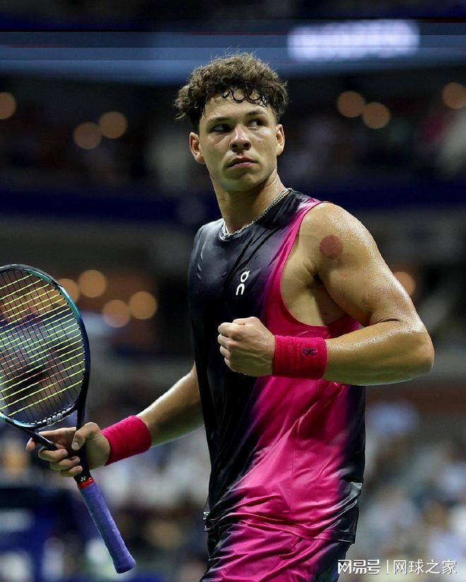 伊万回京总 伊万回京总