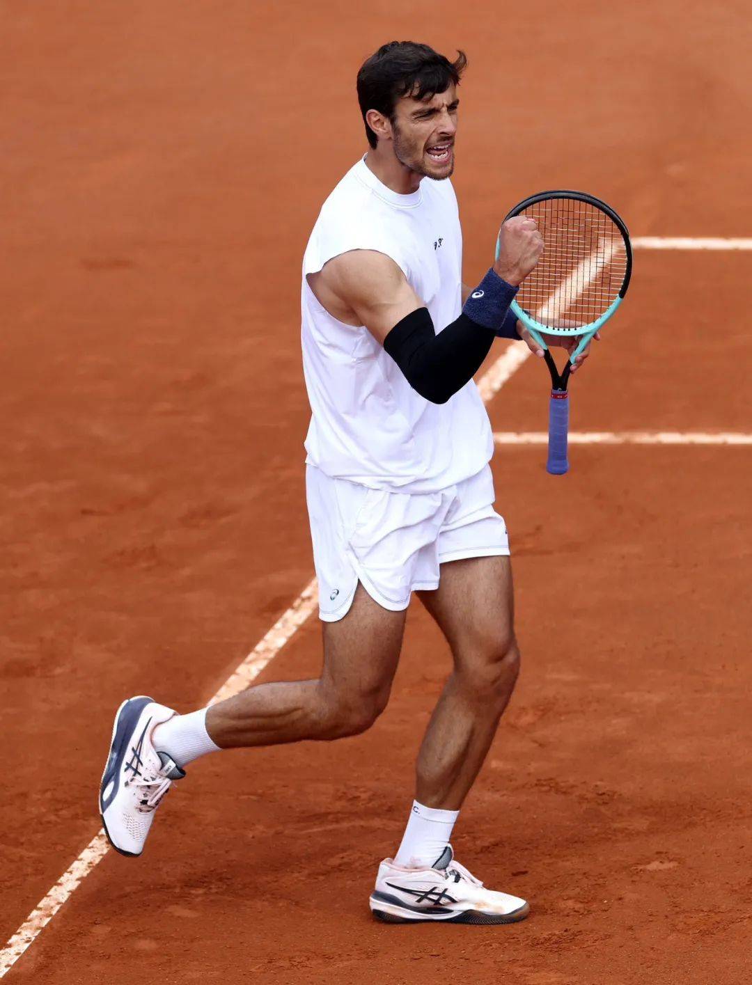 她需要在最 她需要在最