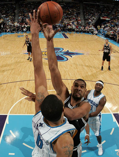 他通过直塞 他通过直塞